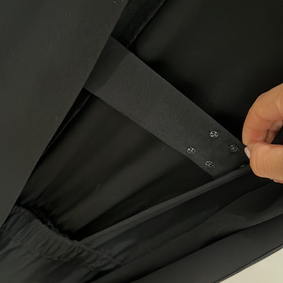 BCBG Max Azria tuxedo style jumpsuit. Size XS. NWOT - Picture 13 of 13